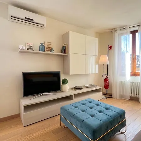 Apartment La Luce Di Siena