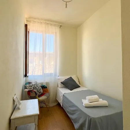 Apartment La Luce Di Siena