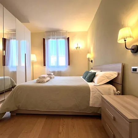 Apartment La Luce Di Siena
